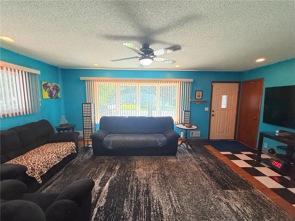2055 English Street Maplewood MN 55109 7101643 image5
