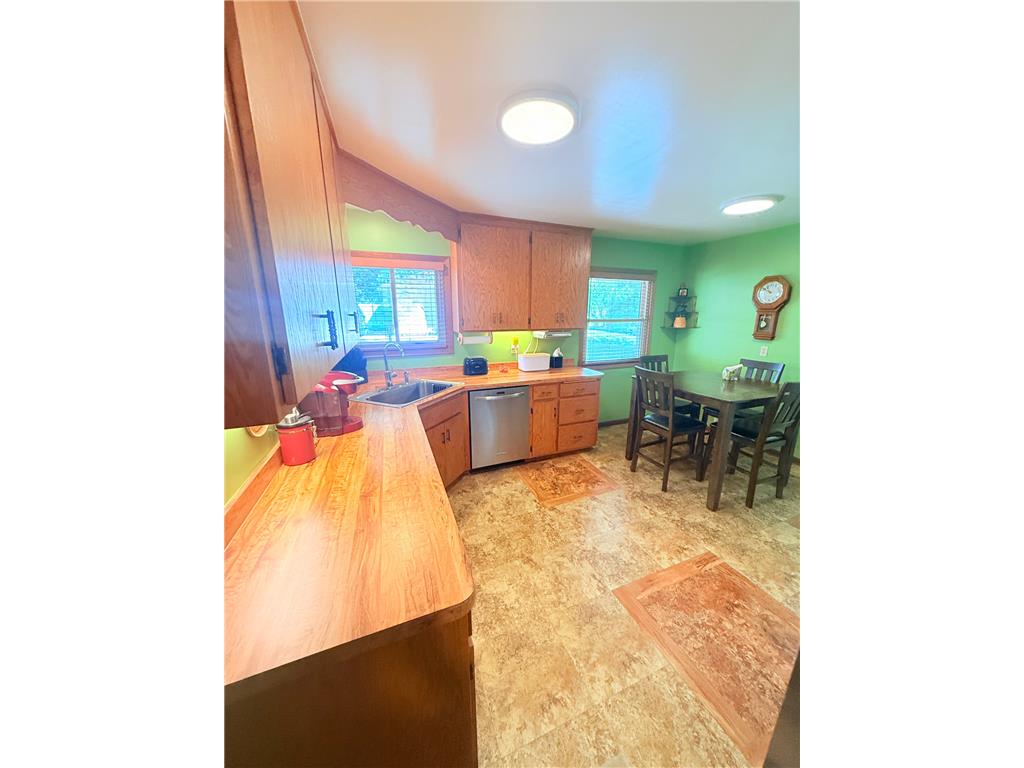 2055 English Street Maplewood MN 55109 7101643 image6