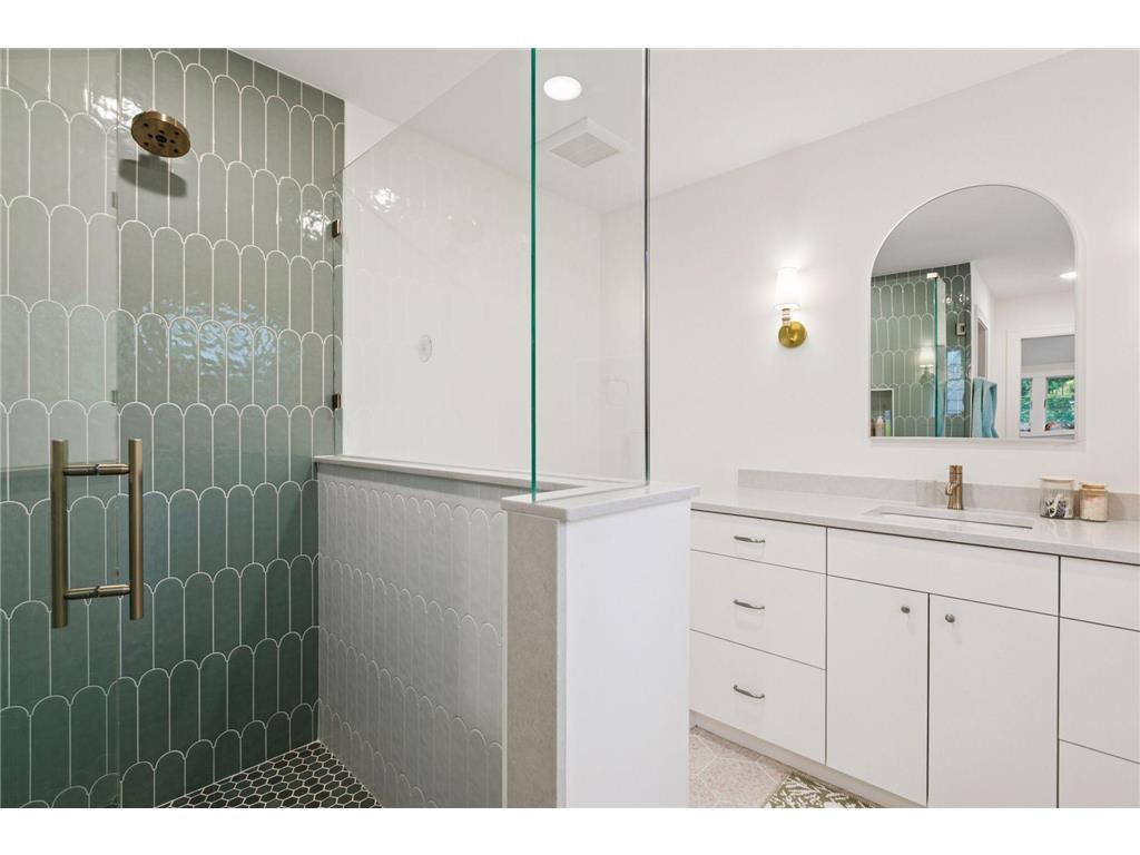 20555 Linden Road Deephaven MN 55331 6808995 image29