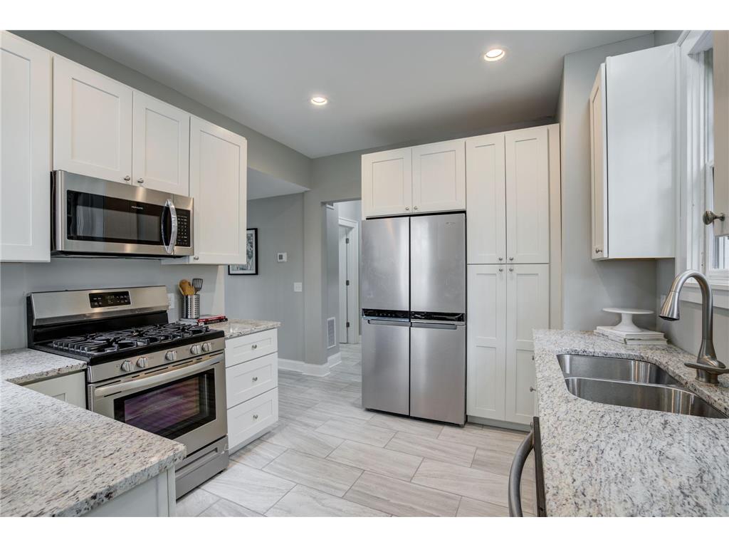 2056 Summit Avenue Saint Paul MN 55105 6800535 image13