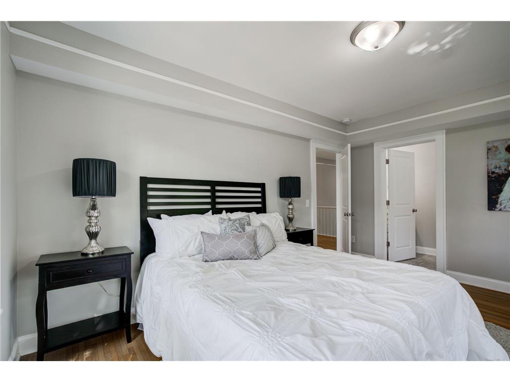 2056 Summit Avenue Saint Paul MN 55105 6800535 image18