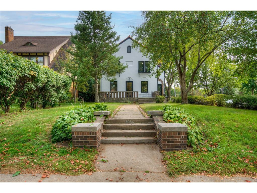 2056 Summit Avenue Saint Paul MN 55105 6800535 image2