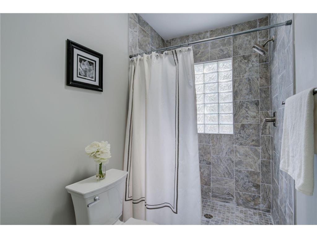 2056 Summit Avenue Saint Paul MN 55105 6800535 image20