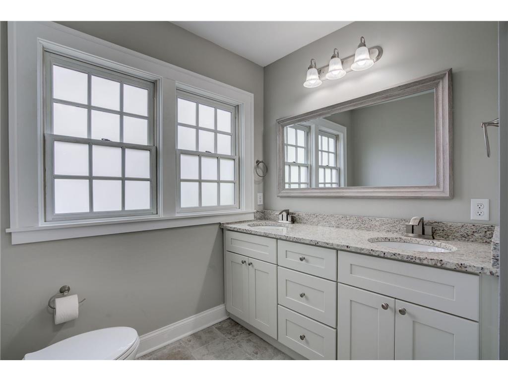 2056 Summit Avenue Saint Paul MN 55105 6800535 image27