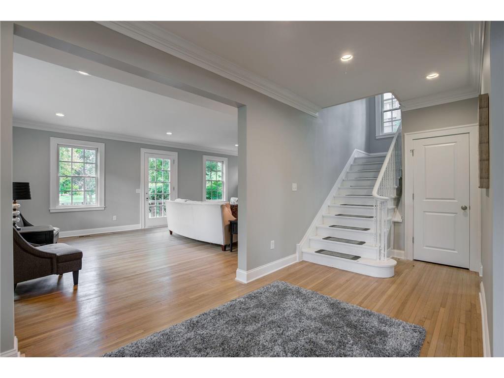 2056 Summit Avenue Saint Paul MN 55105 6800535 image3