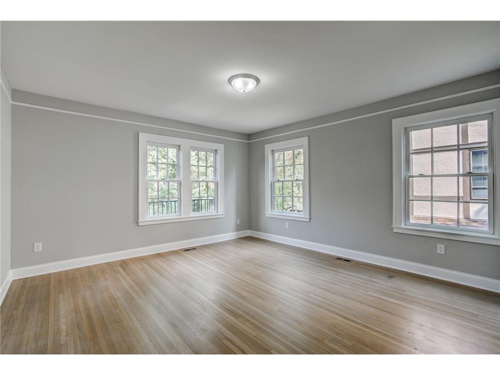 2056 Summit Avenue Saint Paul MN 55105 7003827 image22