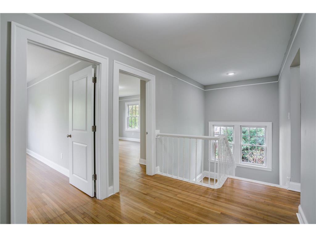 2056 Summit Avenue Saint Paul MN 55105 7003827 image27