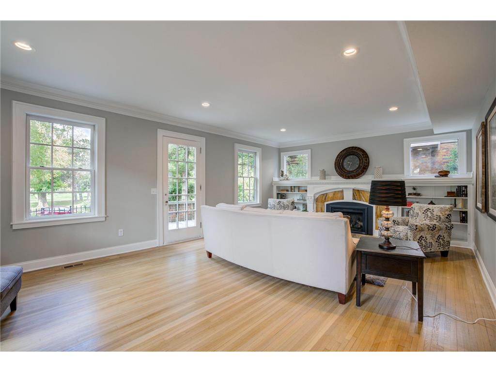 2056 Summit Avenue Saint Paul MN 55105 7003827 image4