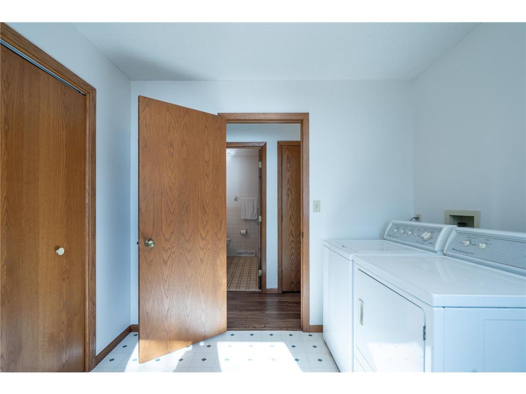 2057 Summit Drive Cushing MN 56443 - FISH TRAP 7087393 image19