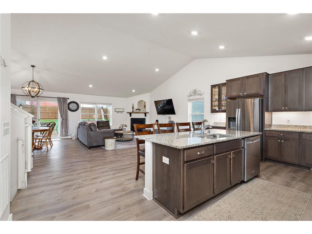 2058 Attenborough Street Shakopee MN 55379 6518225 image1