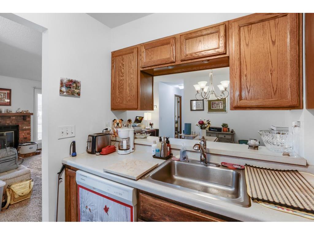 2058 Pathways Drive #9 Saint Paul MN 55119 6806018 image3