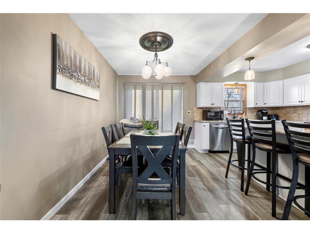 2059 Roe Crest Drive North Mankato MN 56003 6826078 image8