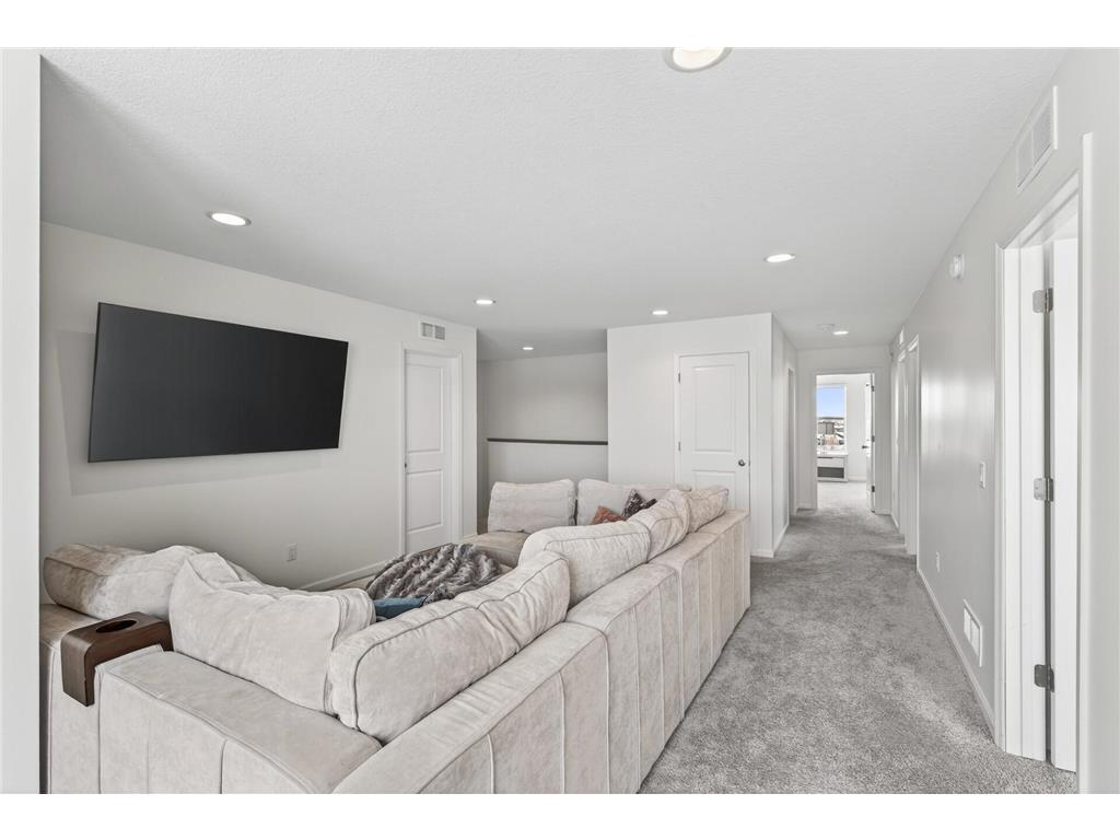 20598 Greenwood Avenue Lakeville MN 55044 6786137 image20
