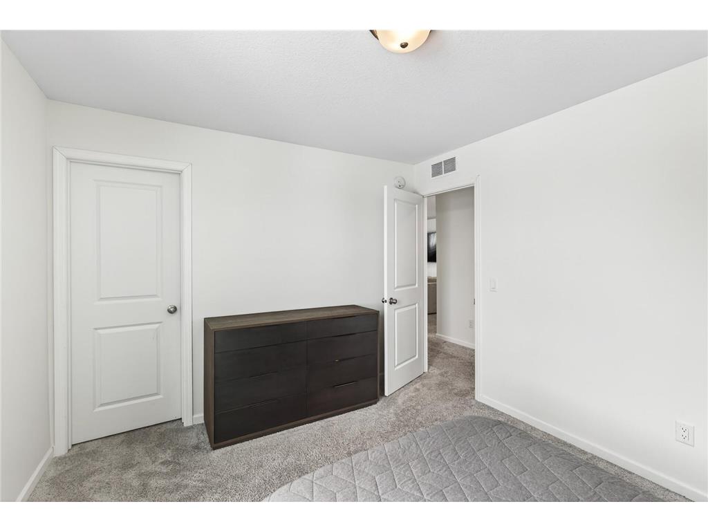 20598 Greenwood Avenue Lakeville MN 55044 6786137 image31