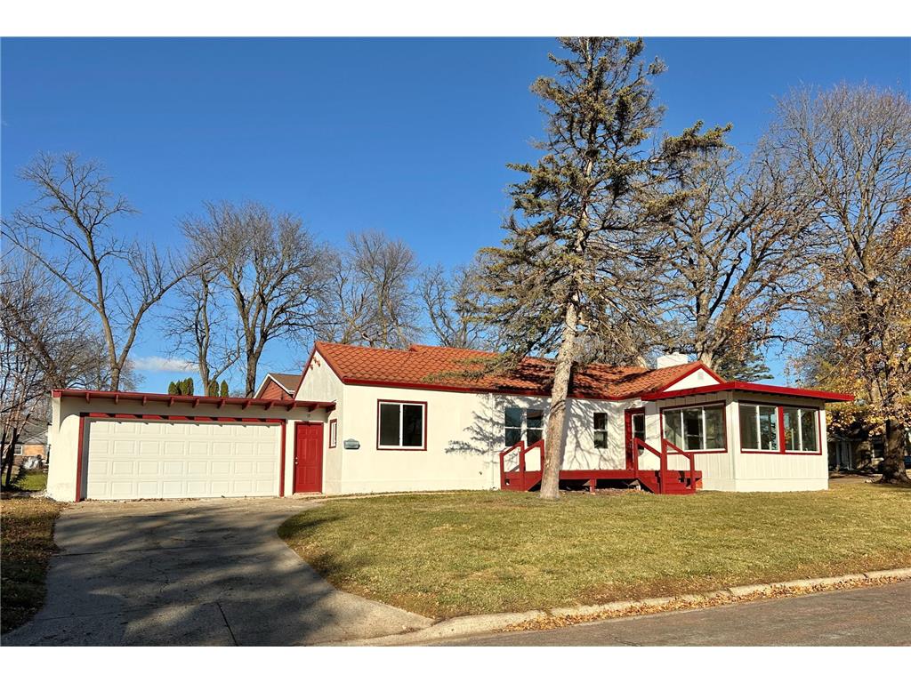 206 11th Street SE Waseca MN 56093 6639211 image1