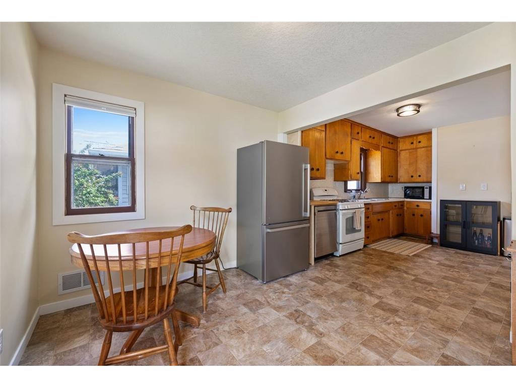206 14th Avenue S South Saint Paul MN 55075 7090372 image5