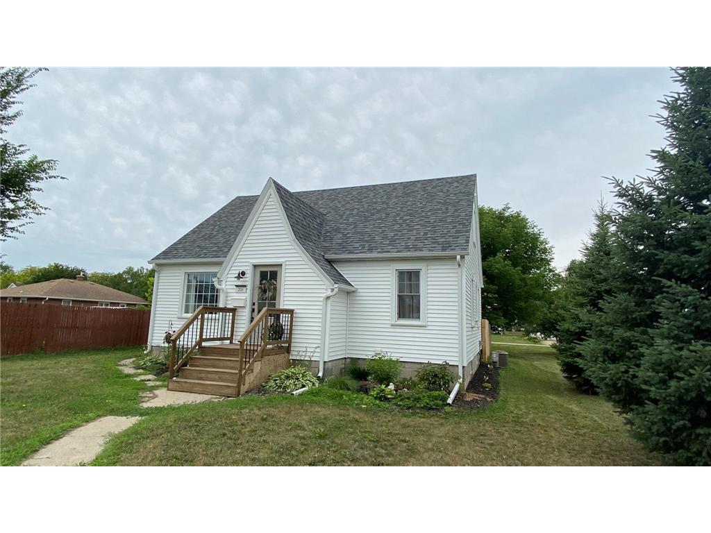 206 19th Street S Benson MN 56215 6398357 image1