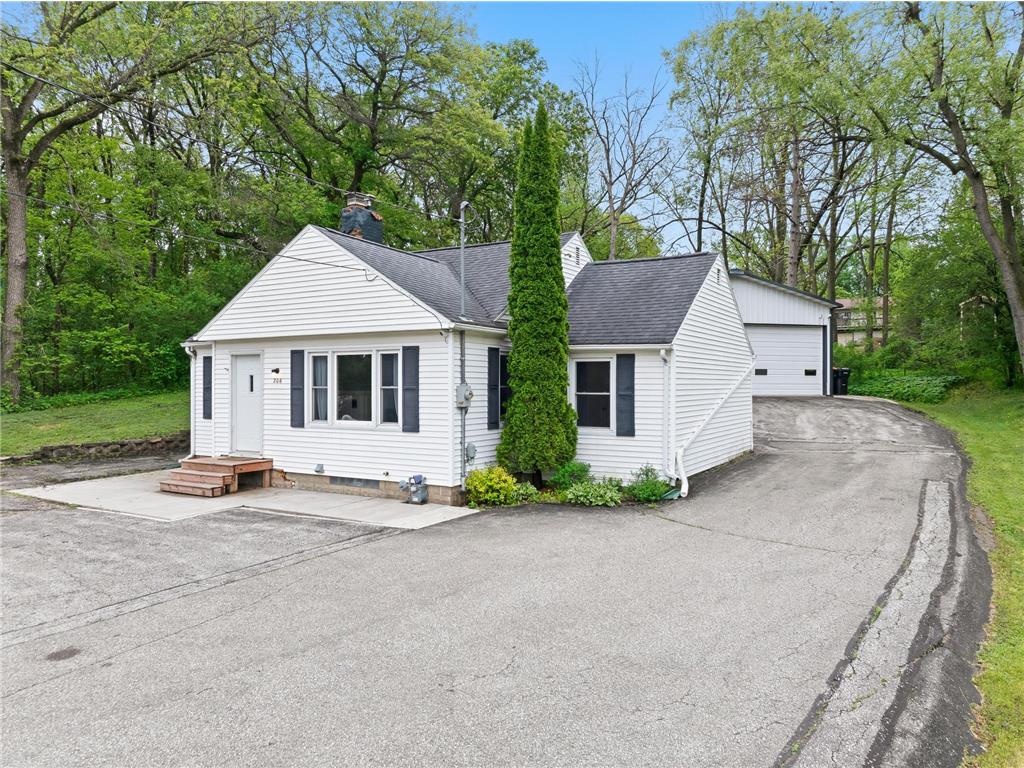 206 21st Street SW Rochester MN 55902 7068502 image1
