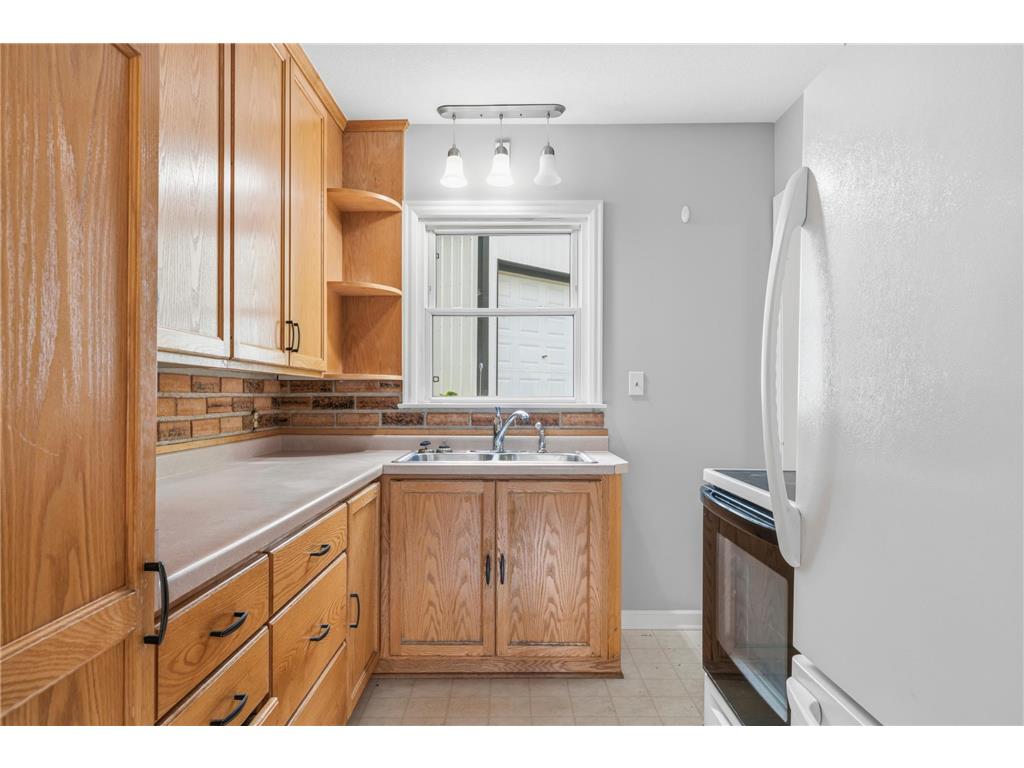 206 21st Street SW Rochester MN 55902 7068502 image11