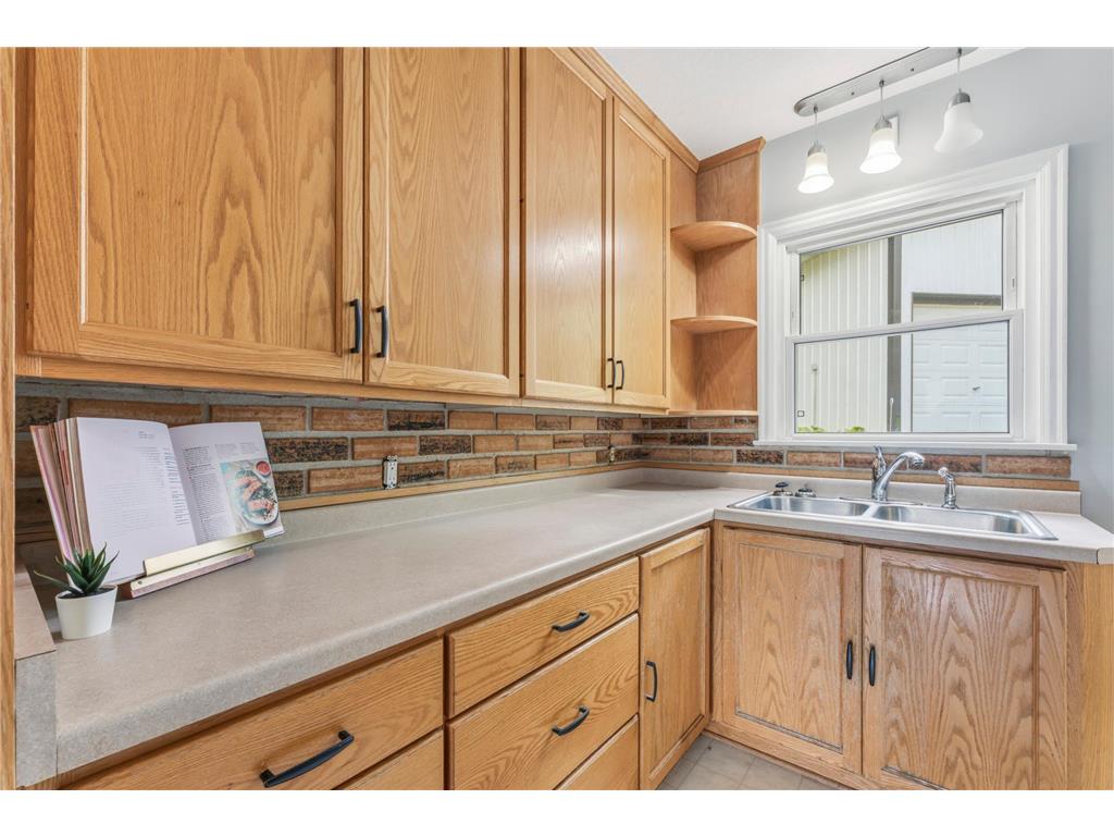 206 21st Street SW Rochester MN 55902 7068502 image12