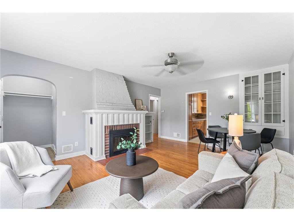 206 21st Street SW Rochester MN 55902 7068502 image3