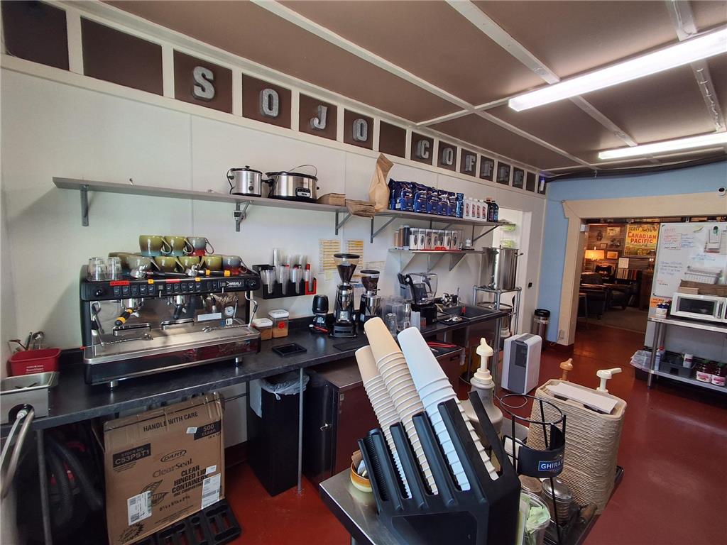 206 2nd Avenue N Lakefield MN 56150 7045462 image19