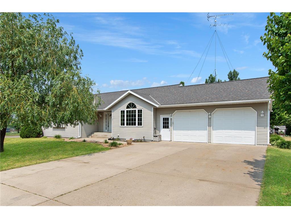 206 3rd Avenue NW Rice MN 56367 6413536 image1