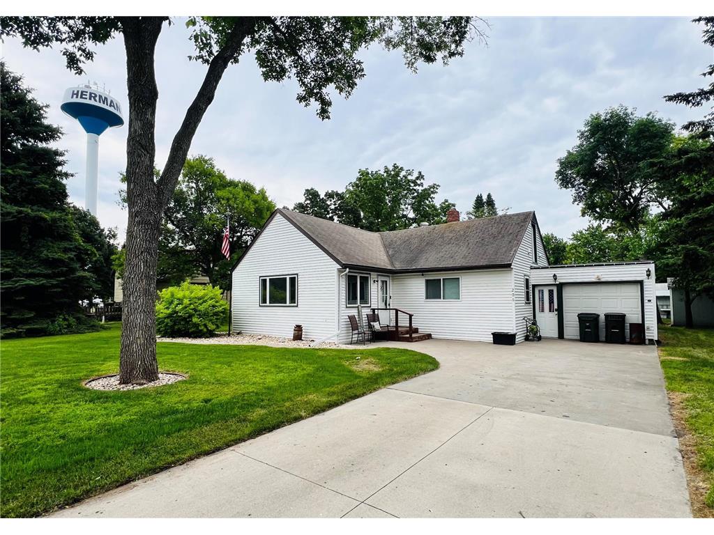 206 6th Street E Herman MN 56248 6557078 image1