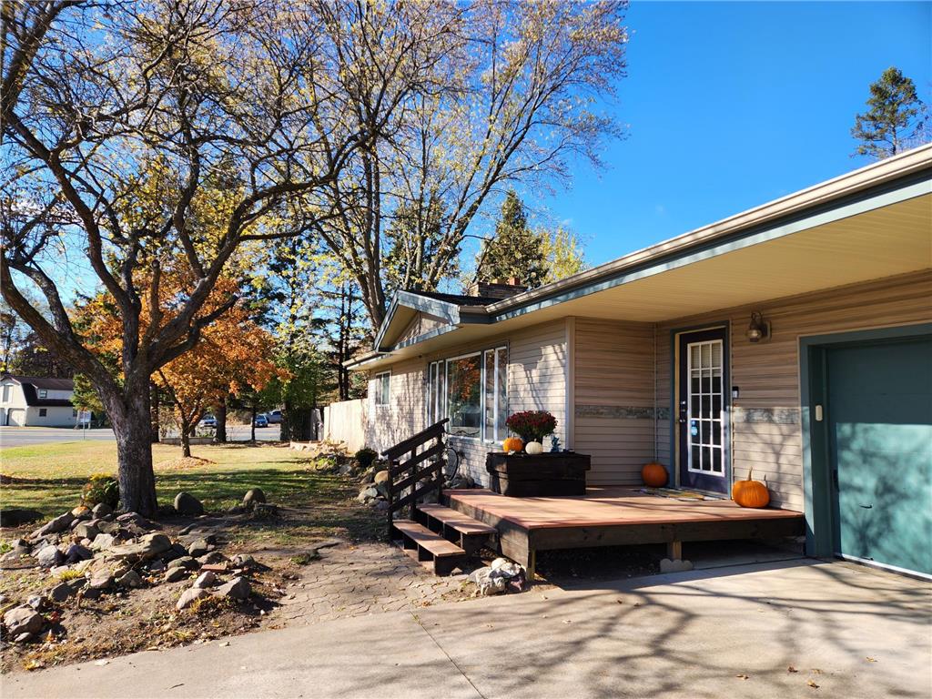 206 7th Avenue Chippewa Falls WI 54729 6761651 image1