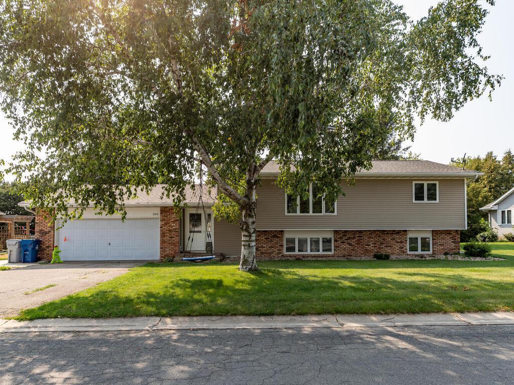 206 7th Avenue NW, Hayfield, MN 55940 MLS 6082471 Edina Realty