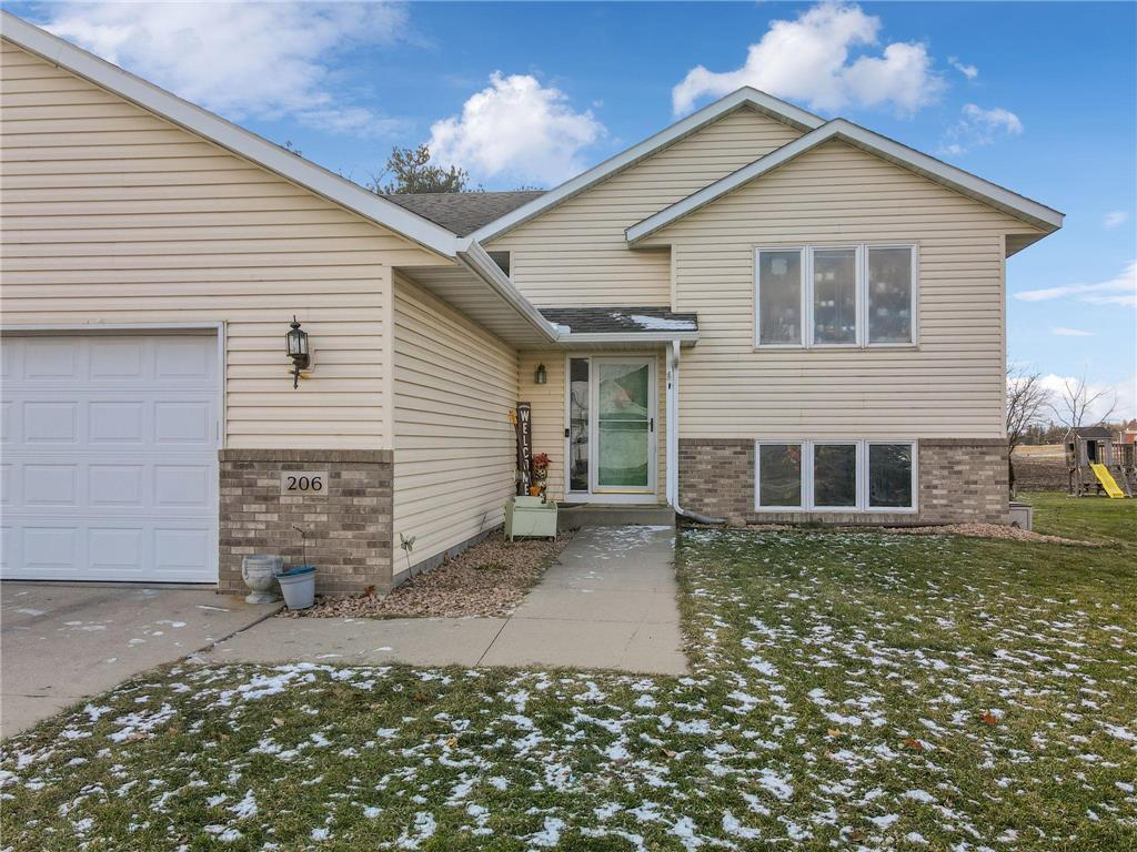 206 8th Avenue NW New Prague MN 56071 6462151 image1