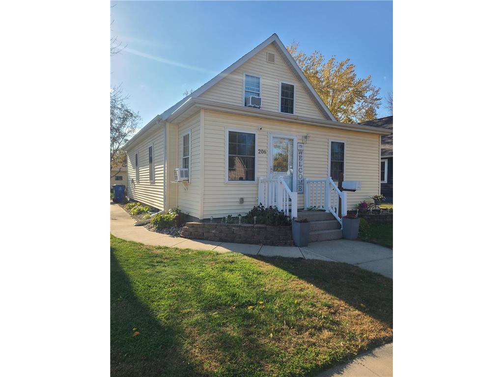 206 8th Street W Canby MN 56220 6809544 image1