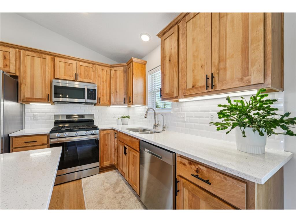 206 9th Ave Court NW Lonsdale MN 55046 7045128 image3