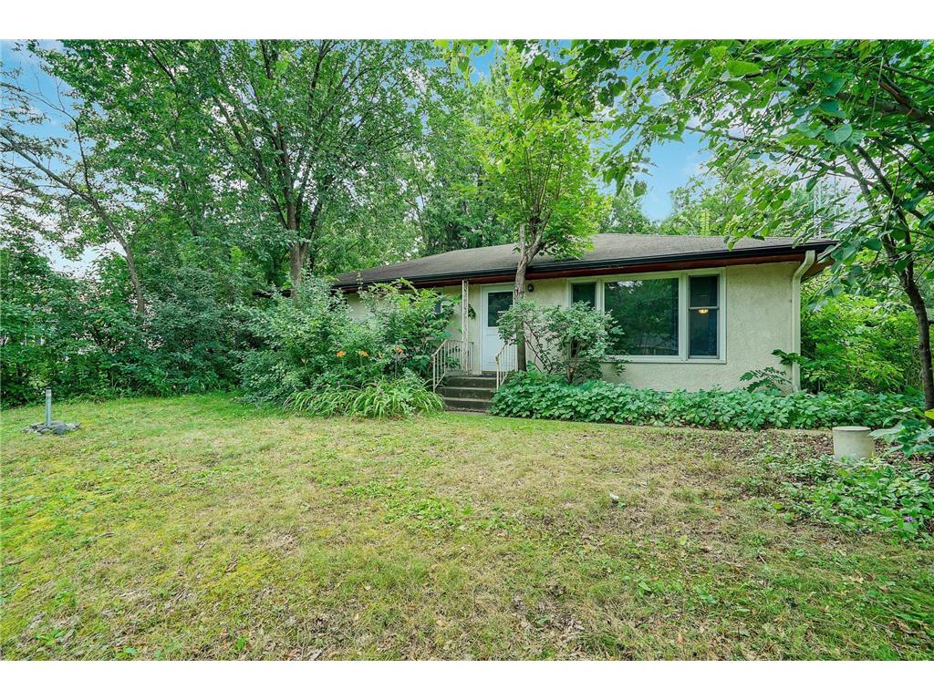 206 Bellwood Avenue Maplewood MN 55117 6573837 image1