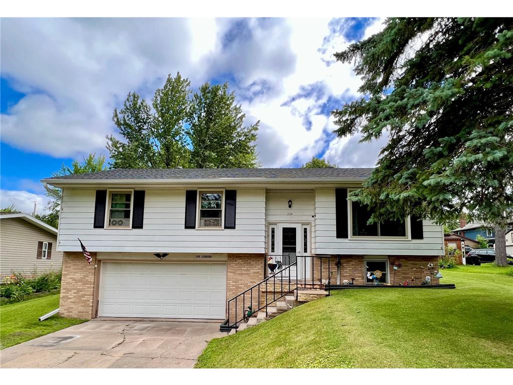 206 Congdon Avenue, Coleraine, MN, 55722 MLS 6243912 Edina Realty