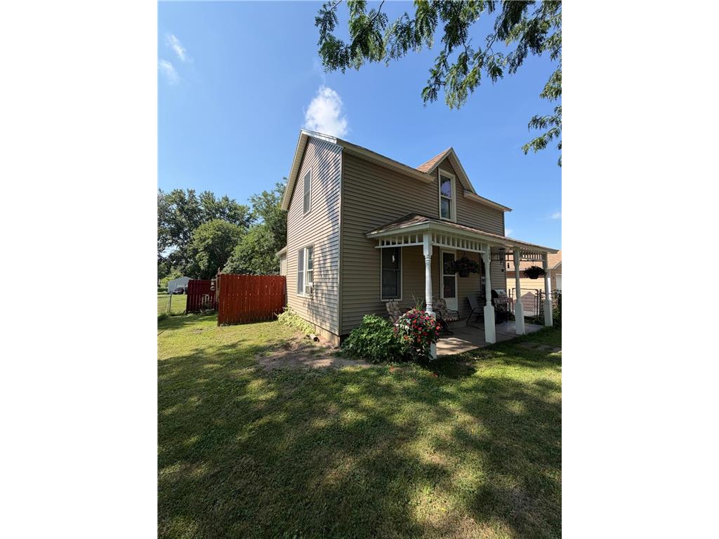 206 E 2nd Street Hardwick MN 56134 7111023 image2