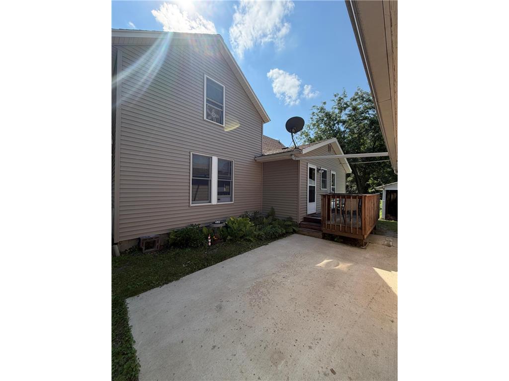 206 E 2nd Street Hardwick MN 56134 7111023 image3