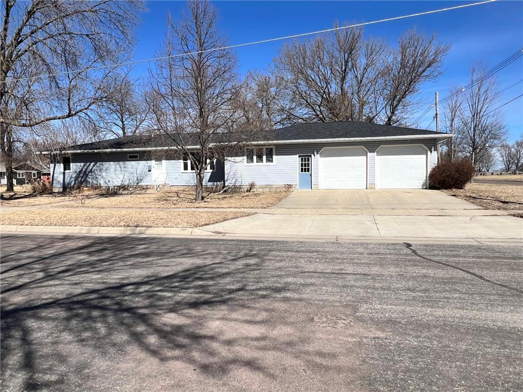 206 E 8th Street Madison MN 56256 6689260 image1