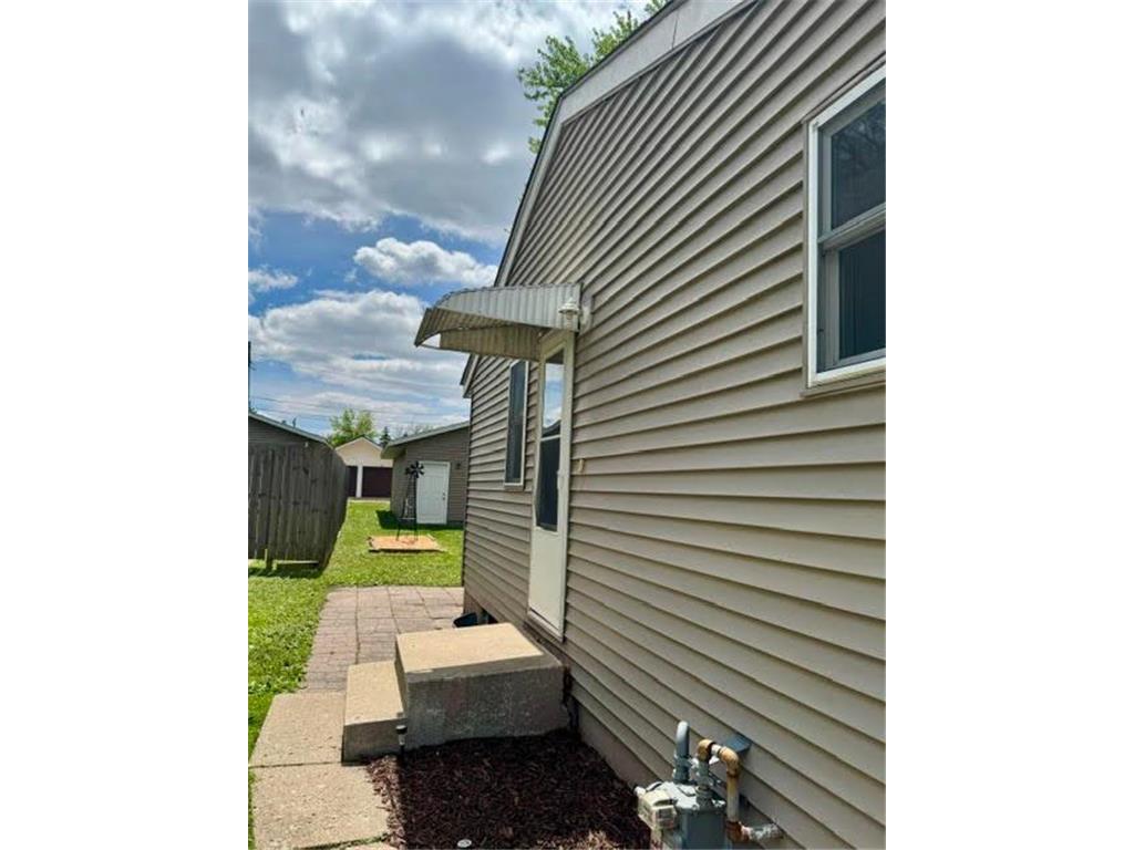 206 Elm Avenue SE Montgomery MN 56069 7076010 image17