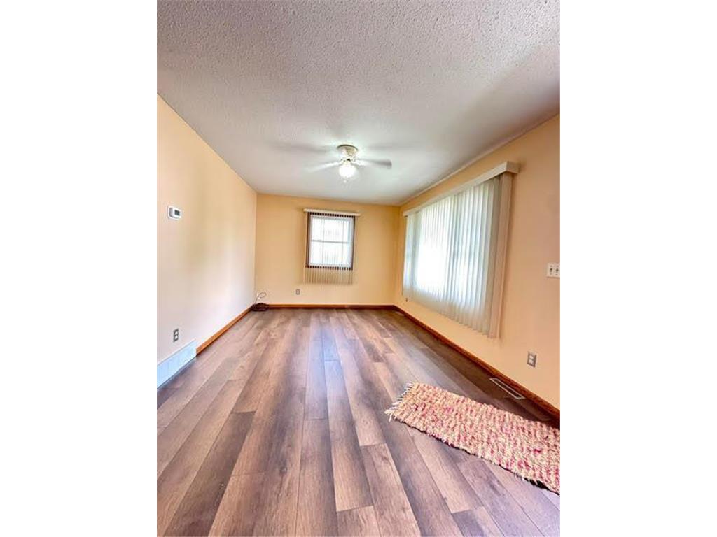 206 Elm Avenue SE Montgomery MN 56069 7076010 image6
