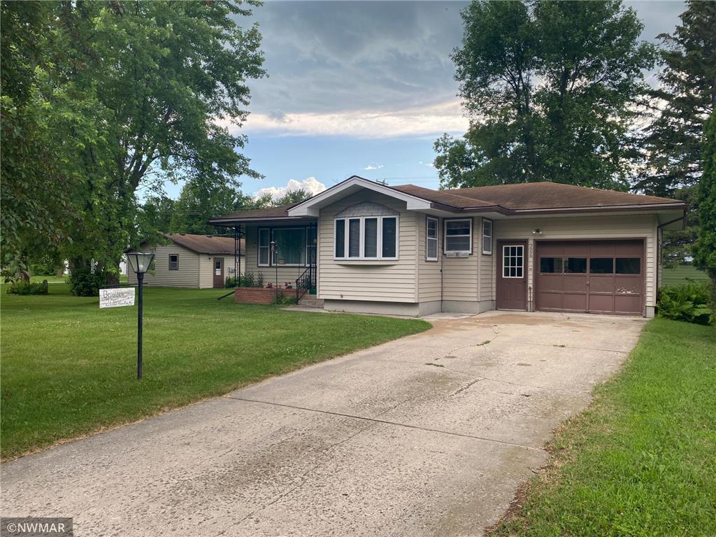 206 Hamilton Avenue NE Red Lake Falls MN 56750 6238953 image1