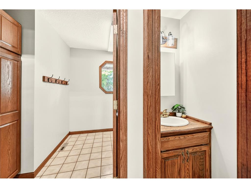 206 Highland Court SE Stewartville MN 55976 7089257 image15