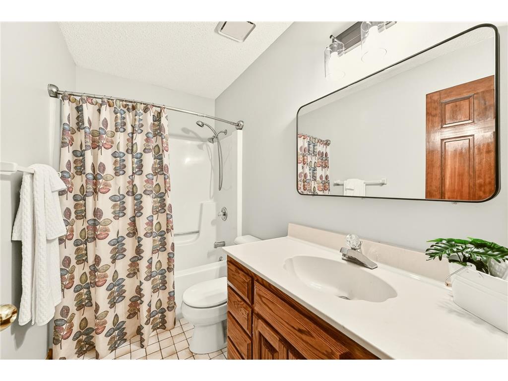 206 Highland Court SE Stewartville MN 55976 7089257 image23