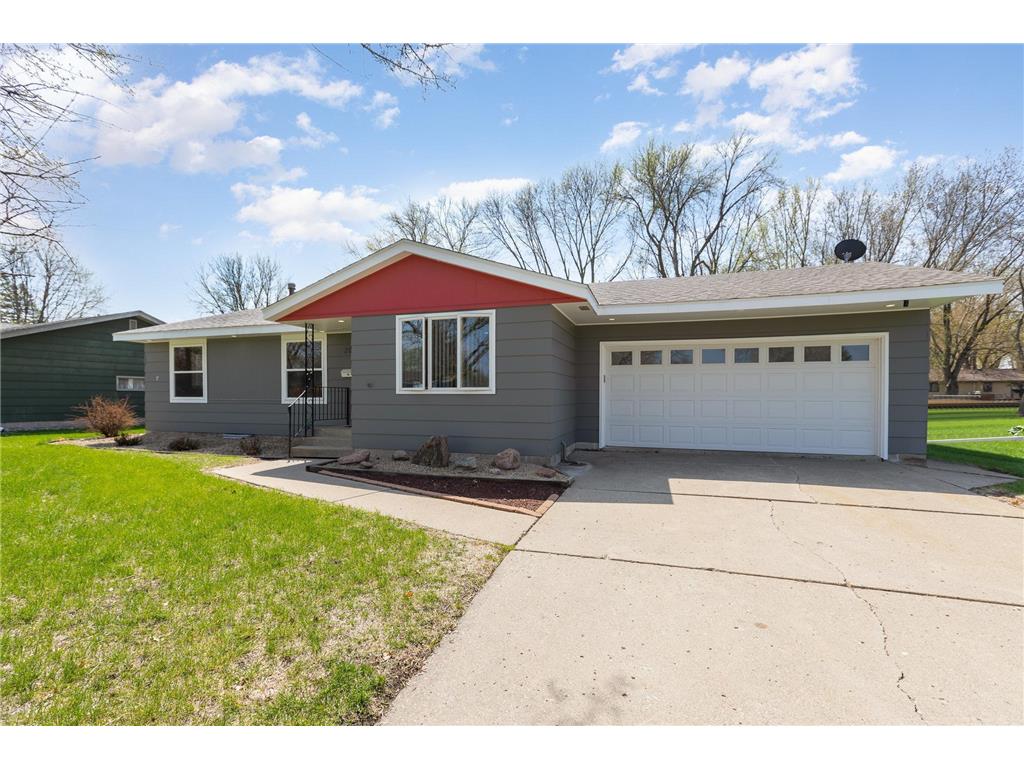 206 Inner Drive Montgomery MN 56069 6364753 image1