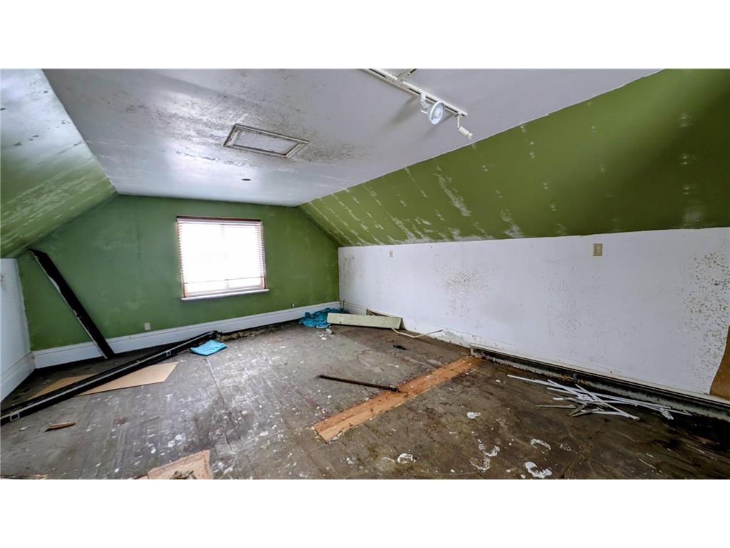 206 Leslie Webster ND 58382 6763862 image25