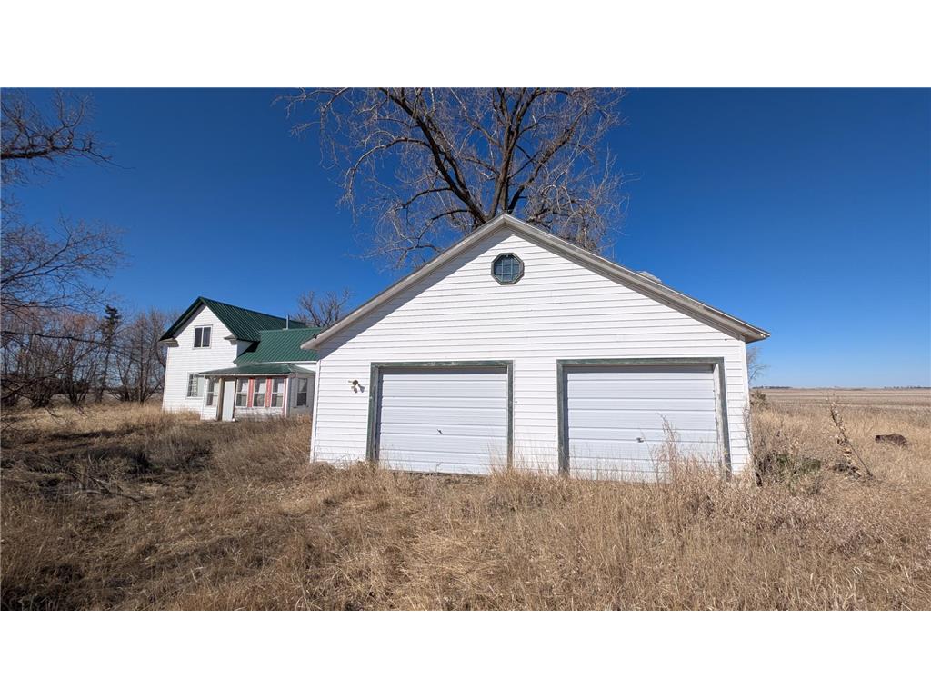 206 Leslie Webster ND 58382 6763862 image3