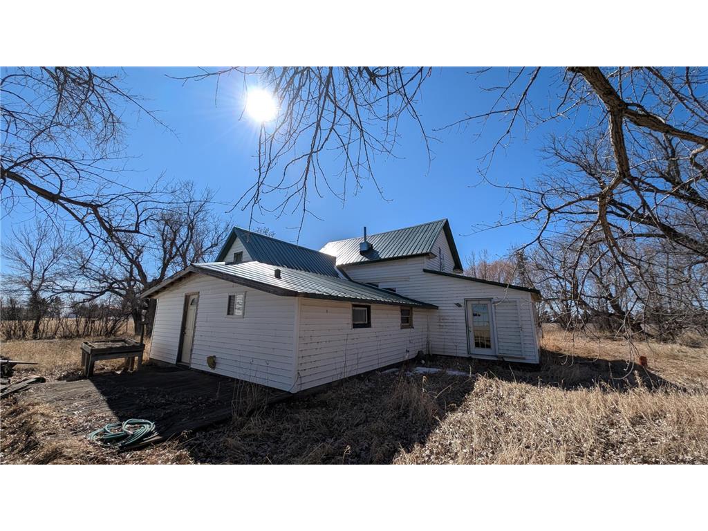 206 Leslie Webster ND 58382 6763862 image9