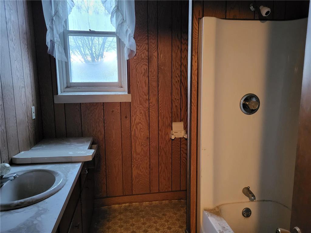 206 Minnesota Avenue W Sebeka MN 56477 6465720 image24