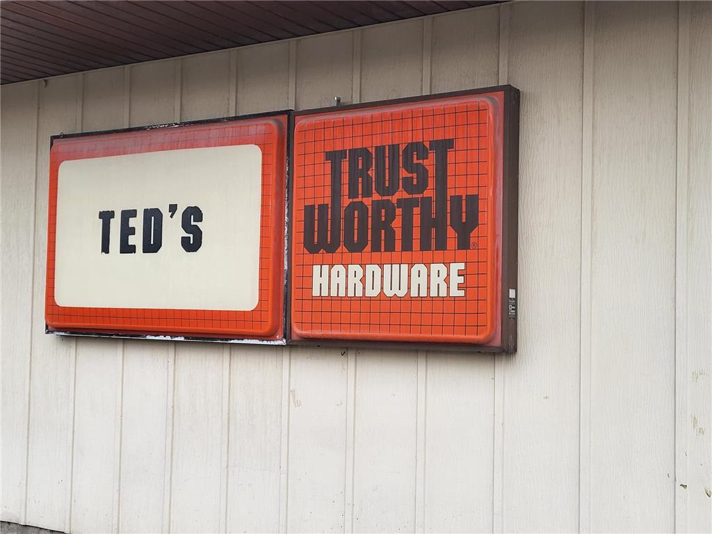 206 Minnesota Avenue W Sebeka MN 56477 6465720 image4