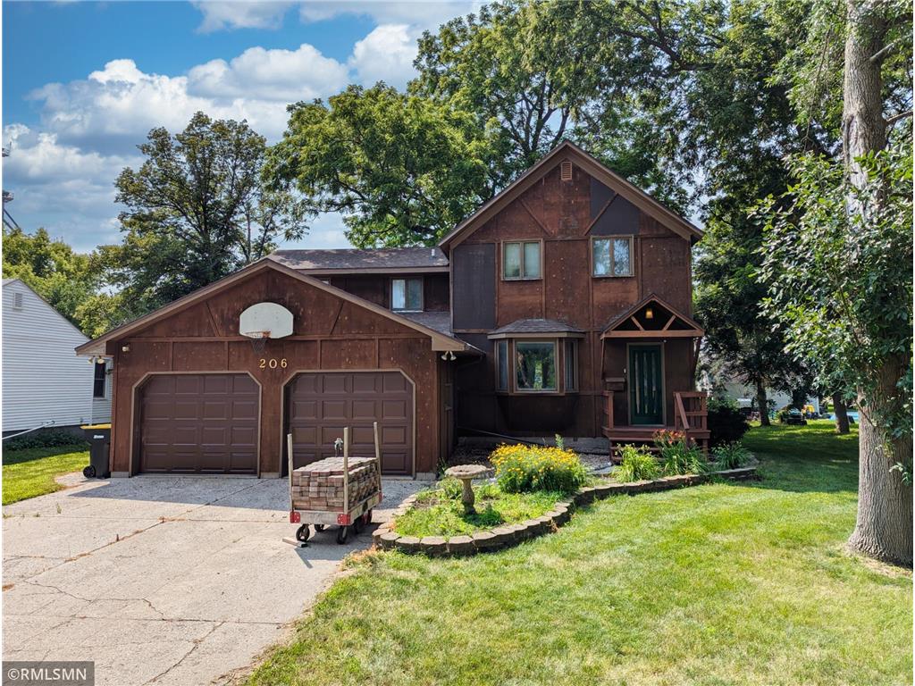 206 N 7th Street Olivia MN 56277 6577479 image1